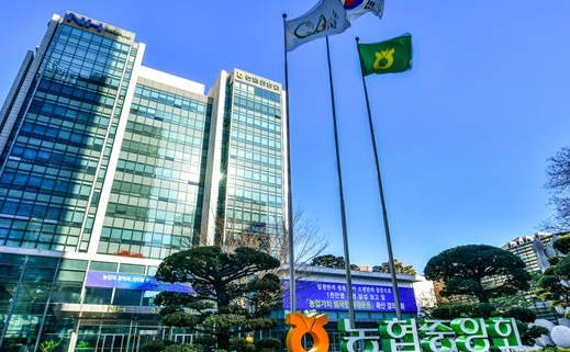 농협, 김병원 전 회장 시절부터 실버카·파종기 등 ‘이상한 계약’ 의혹 