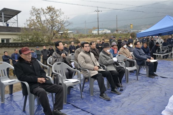 김장원 선생 송덕비 건립 제막식 성료