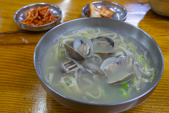 경기관광공사, 세월만큼 깊어진 맛 노포 소개