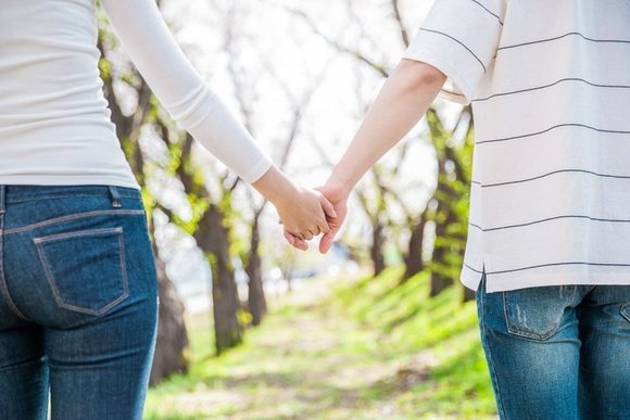 듀오 “봄에 연애 욕구 늘었지만 행동은 절반 수준”…설문 결과 공개