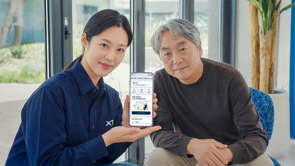 GS건설, 시니어 입주민 500여 명에 ‘자이홈’ 활용 교육